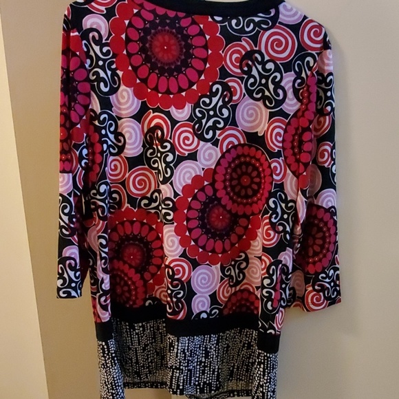 AB Studio Top - Picture 2 of 2